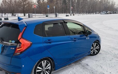 Honda Fit III, 2018 год, 1 590 000 рублей, 19 фотография