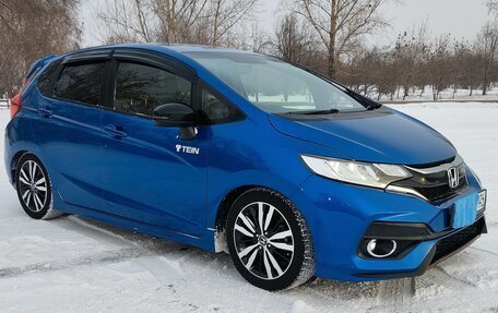 Honda Fit III, 2018 год, 1 590 000 рублей, 38 фотография