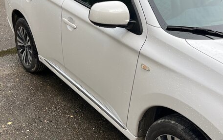 Mitsubishi Outlander III рестайлинг 3, 2022 год, 2 765 000 рублей, 2 фотография