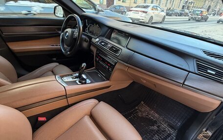 BMW 7 серия, 2014 год, 2 100 000 рублей, 21 фотография