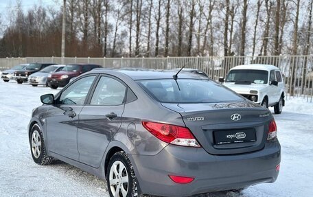 Hyundai Solaris II рестайлинг, 2012 год, 690 000 рублей, 5 фотография