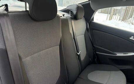 Hyundai Solaris II рестайлинг, 2012 год, 690 000 рублей, 11 фотография