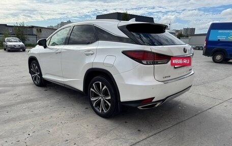 Lexus RX IV рестайлинг, 2021 год, 5 600 000 рублей, 6 фотография