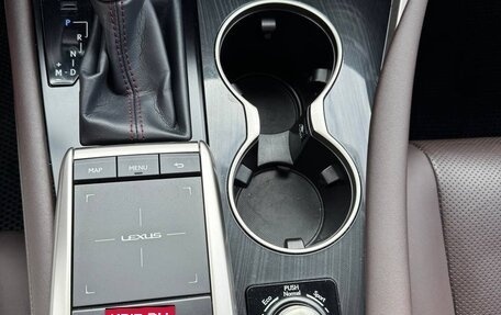 Lexus RX IV рестайлинг, 2021 год, 5 600 000 рублей, 14 фотография