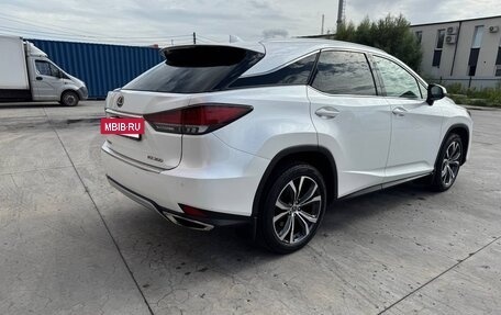 Lexus RX IV рестайлинг, 2021 год, 5 600 000 рублей, 8 фотография