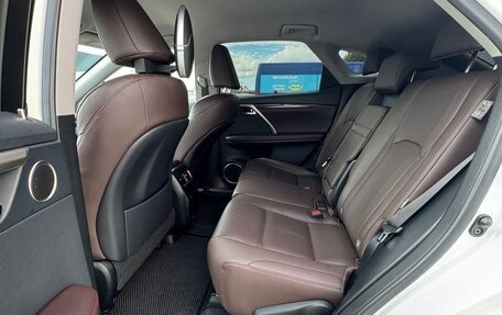 Lexus RX IV рестайлинг, 2021 год, 5 600 000 рублей, 19 фотография