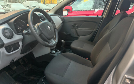 Renault Logan II, 2015 год, 730 000 рублей, 8 фотография