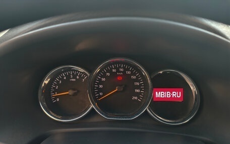 Renault Logan II, 2015 год, 730 000 рублей, 9 фотография