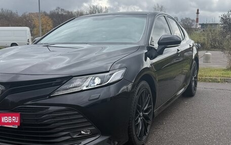 Toyota Camry, 2021 год, 2 970 000 рублей, 3 фотография