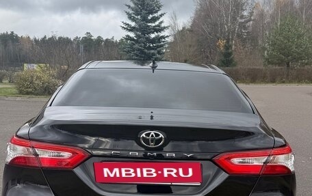 Toyota Camry, 2021 год, 2 970 000 рублей, 8 фотография