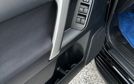 Toyota Land Cruiser Prado 150 рестайлинг 2, 2023 год, 6 700 000 рублей, 12 фотография