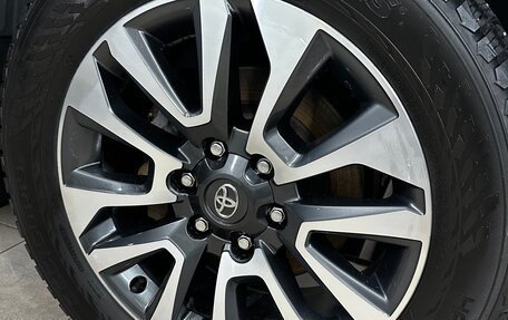 Toyota Land Cruiser Prado 150 рестайлинг 2, 2023 год, 6 700 000 рублей, 18 фотография