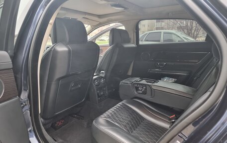 Jaguar XJ IV (X351), 2017 год, 3 200 000 рублей, 13 фотография