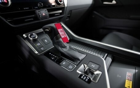 Lexus GX, 2024 год, 17 300 000 рублей, 33 фотография