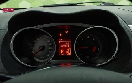 Mitsubishi Outlander III рестайлинг 3, 2008 год, 850 000 рублей, 15 фотография