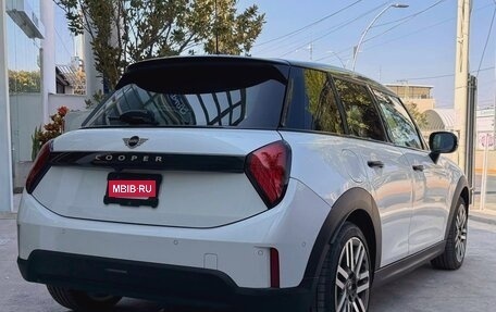 MINI Hatch, 2025 год, 4 600 000 рублей, 2 фотография