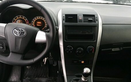 Toyota Corolla, 2012 год, 1 085 000 рублей, 5 фотография