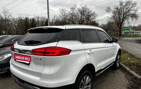 Geely Atlas I, 2019 год, 800 000 рублей, 10 фотография