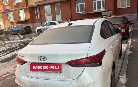 Hyundai Solaris II рестайлинг, 2018 год, 1 060 000 рублей, 3 фотография