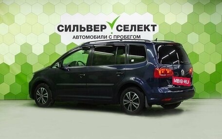 Volkswagen Touran III, 2012 год, 1 100 000 рублей, 6 фотография