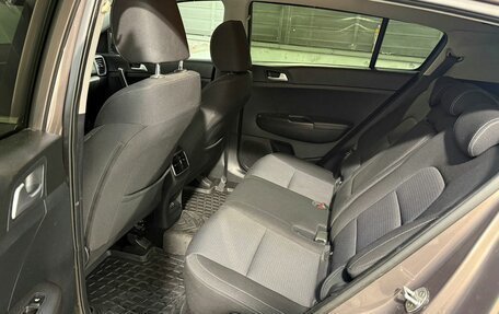 KIA Sportage IV рестайлинг, 2018 год, 2 049 800 рублей, 6 фотография