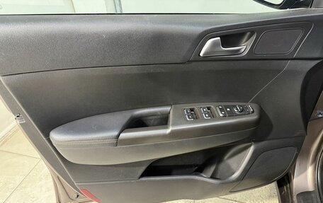 KIA Sportage IV рестайлинг, 2018 год, 2 049 800 рублей, 7 фотография