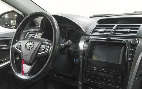 Toyota Camry, 2016 год, 2 149 000 рублей, 17 фотография