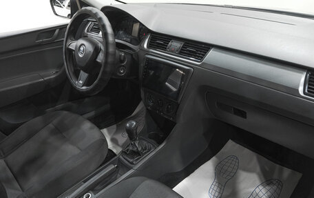 Skoda Rapid I, 2015 год, 699 000 рублей, 10 фотография