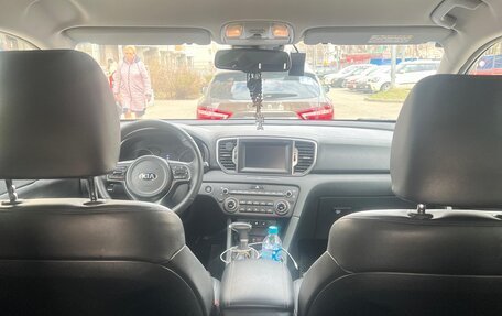 KIA Sportage IV рестайлинг, 2018 год, 2 050 000 рублей, 5 фотография