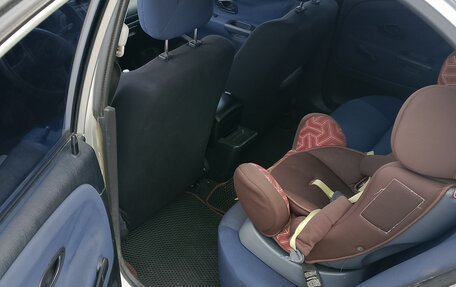 Mitsubishi Carisma I, 2002 год, 250 000 рублей, 2 фотография