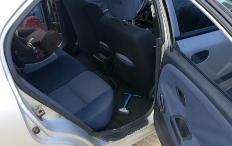 Mitsubishi Carisma I, 2002 год, 250 000 рублей, 4 фотография