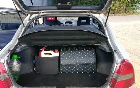 Mitsubishi Carisma I, 2002 год, 250 000 рублей, 8 фотография