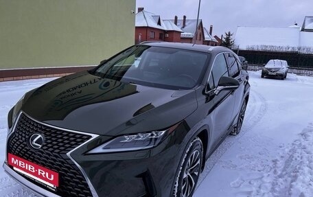 Lexus RX IV рестайлинг, 2020 год, 4 500 000 рублей, 3 фотография