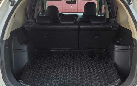 Mitsubishi Outlander III рестайлинг 3, 2013 год, 1 850 000 рублей, 3 фотография