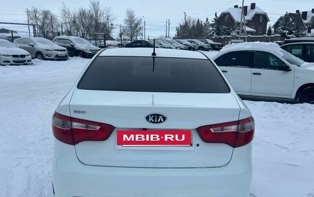 KIA Rio III рестайлинг, 2014 год, 880 000 рублей, 4 фотография