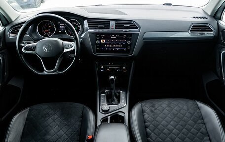 Volkswagen Tiguan II, 2020 год, 3 450 000 рублей, 15 фотография