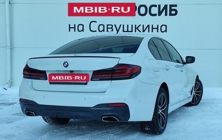 BMW 5 серия, 2020 год, 4 449 000 рублей, 2 фотография