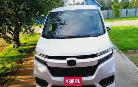 Honda Stepwgn IV, 2018 год, 2 550 000 рублей, 1 фотография