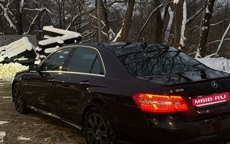 Mercedes-Benz E-Класс, 2012 год, 2 700 000 рублей, 3 фотография