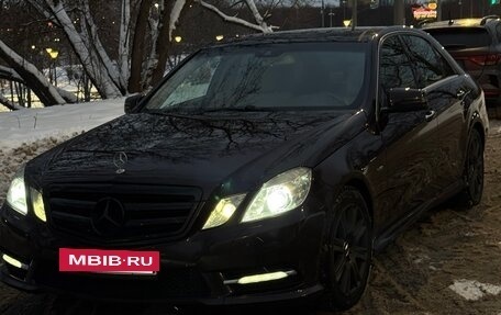 Mercedes-Benz E-Класс, 2012 год, 2 700 000 рублей, 2 фотография