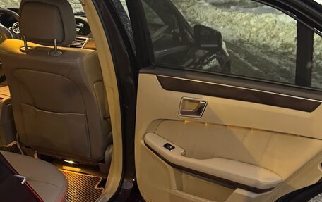 Mercedes-Benz E-Класс, 2012 год, 2 700 000 рублей, 13 фотография