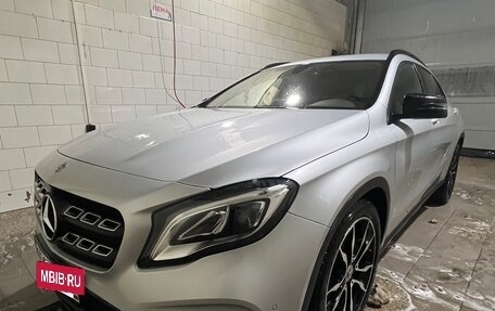Mercedes-Benz GLA, 2019 год, 2 850 000 рублей, 3 фотография