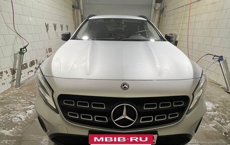 Mercedes-Benz GLA, 2019 год, 2 850 000 рублей, 2 фотография