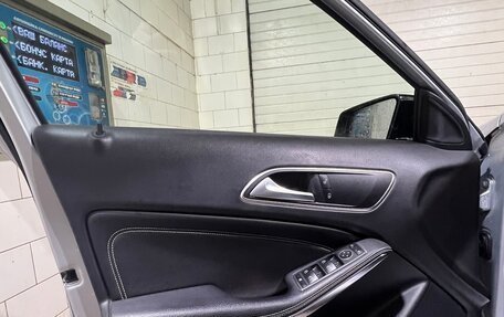 Mercedes-Benz GLA, 2019 год, 2 850 000 рублей, 14 фотография