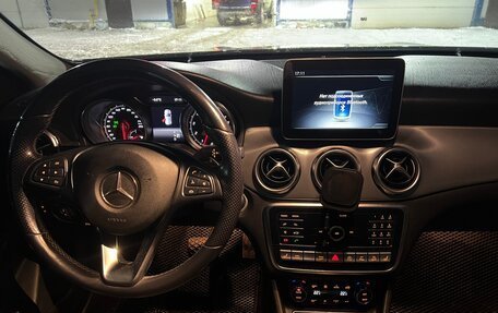 Mercedes-Benz GLA, 2019 год, 2 850 000 рублей, 17 фотография