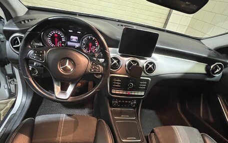 Mercedes-Benz GLA, 2019 год, 2 850 000 рублей, 16 фотография