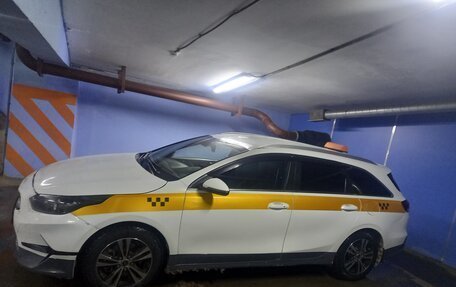 KIA cee'd III, 2021 год, 1 600 000 рублей, 2 фотография