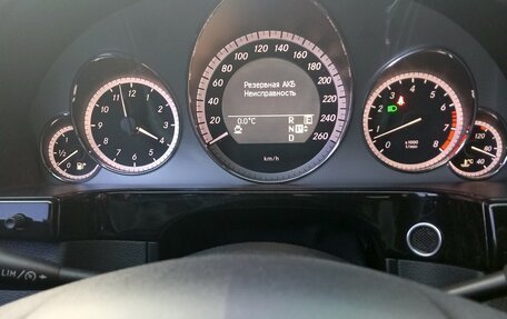 Mercedes-Benz E-Класс, 2011 год, 1 400 000 рублей, 11 фотография