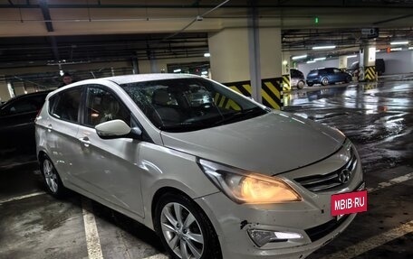 Hyundai Solaris II рестайлинг, 2015 год, 1 200 000 рублей, 3 фотография