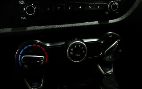 KIA Rio IV, 2019 год, 1 352 000 рублей, 18 фотография